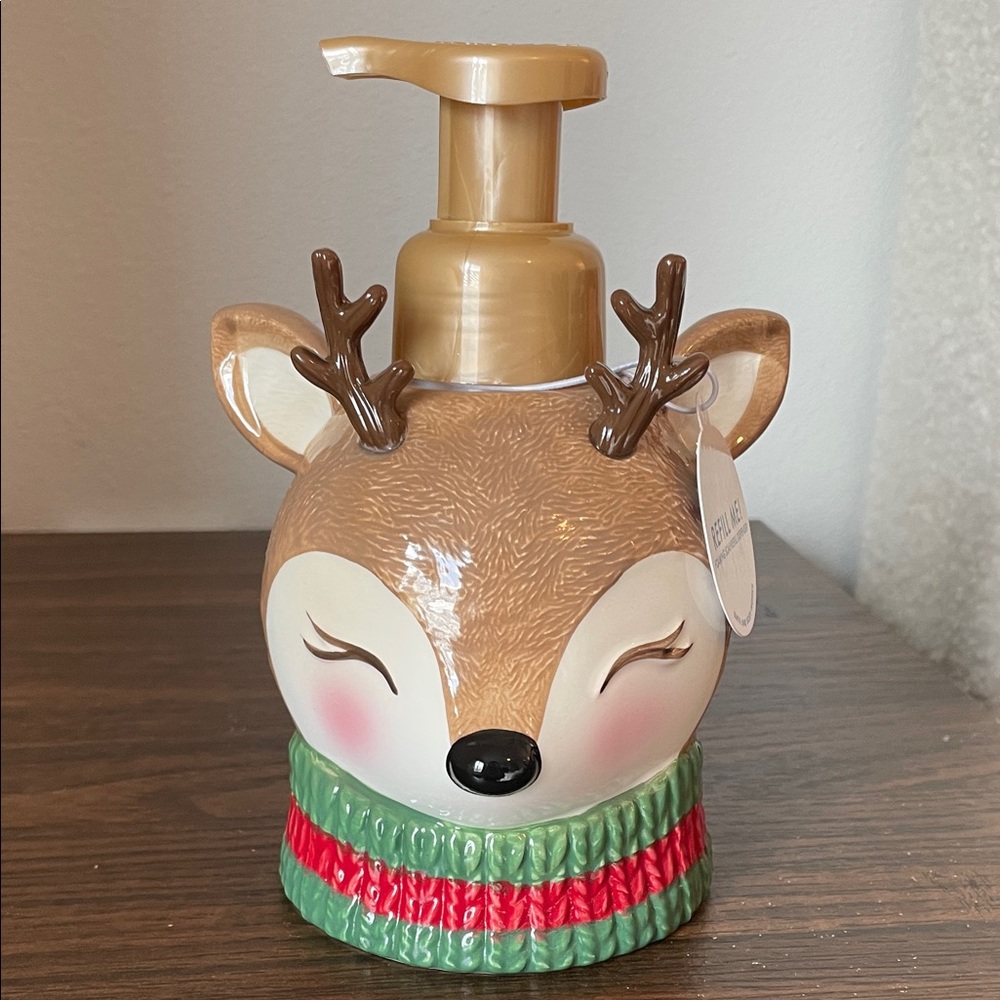 Bath & body works Reindeer Soap Dispenser with Antlers NEW